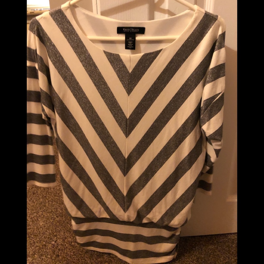 White House Black Market XS white and grey shirt